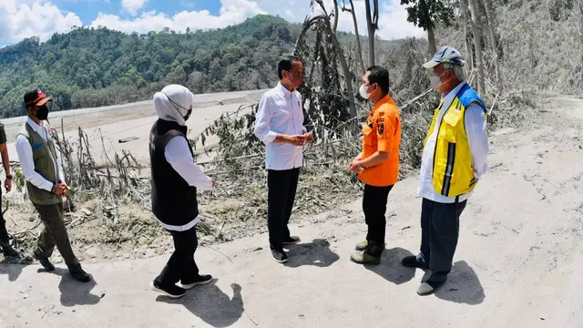 Presiden Jokowi Kunjungi Lokasi Bencana Erupsi Semeru