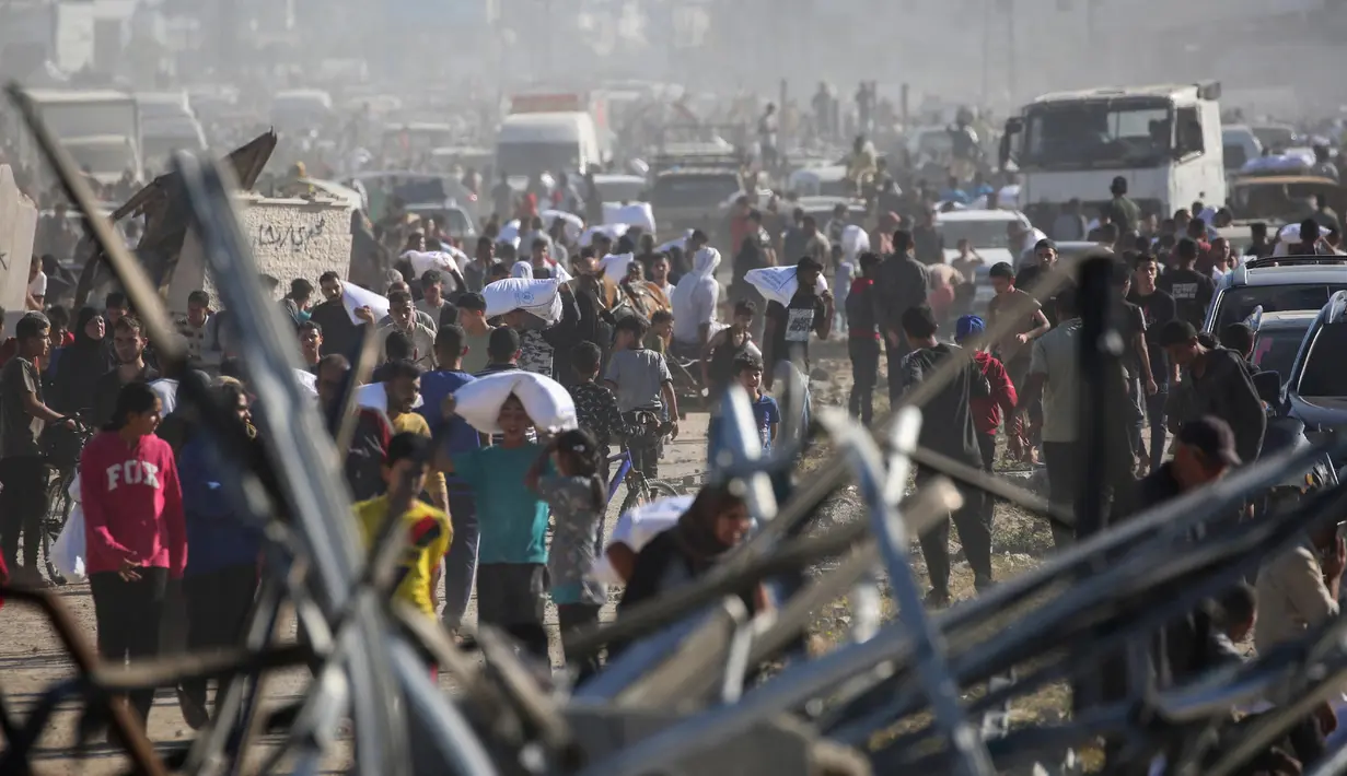 Di sisi lain, otoritas kesehatan di Gaza yang dikuasai Hamas melaporkan jumlah korban tewas Palestina sejak dimulainya konflik antara Israel dan Hamas pada 7 Oktober 2023 terus meningkat, saat ini telah melampaui 54.000 orang. (Eyad BABA/AFP)