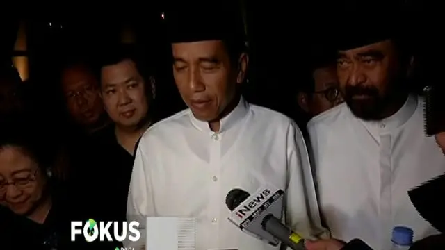 Terkait debat, Jokowi mengaku tidak membuat persiapan khusus. Menurutnya pertemuan hanya membahas persoalan ringan sambil bersantai.