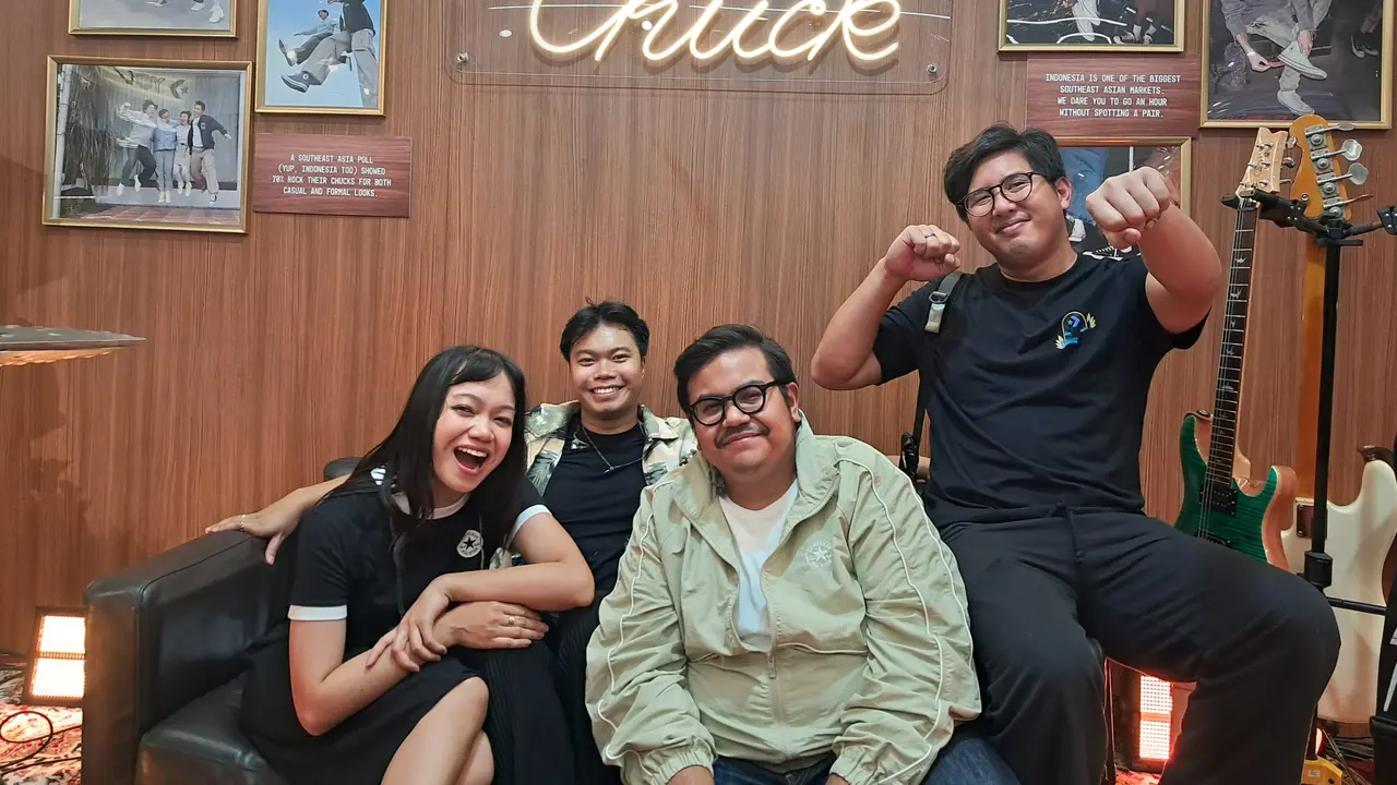 Band Indie Reality Club