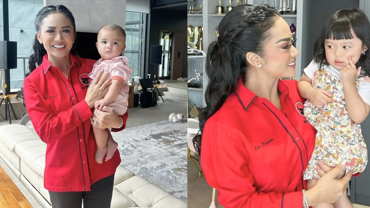 Potret Kris Dayanti saat bersama Ameena dan Azura (Sumber: Instagram/@krisdayantilemos)