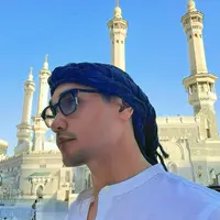 Deretan Artis Indonesia yang Kini Menyandang Gelar Haji, Ada Afgan hingga Omesh