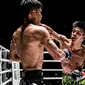 Mayoritas laga di ONE Friday Fights 71 yang disiarkan dari Lumpinee Stadium, Bangkok, pada&nbsp;Jumat (19/7/2024) malam berakhir KO atau TKO. (dok. ONE Championship)