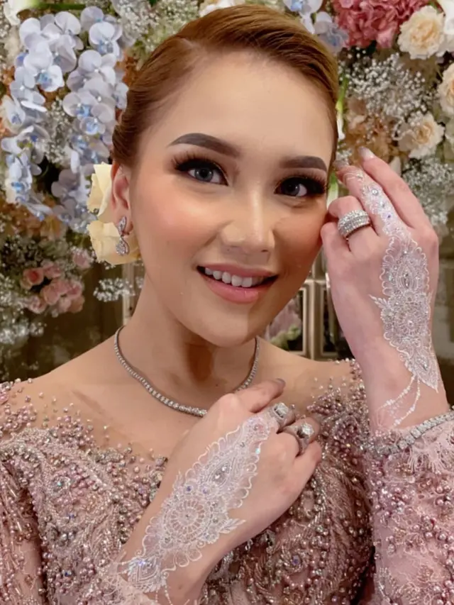 Makeup Ayu Ting Ting di Pernikahan Syifa