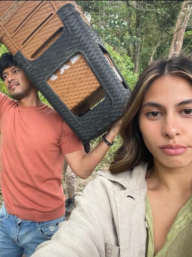 Morgan Oey dan Valerie Thomas