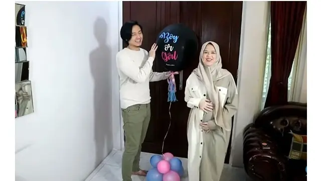 Hamil 7 BDeg-Degan, Ini 6 Momen Cut Meyriska Umumkan Jenis Kelamin Anak Pertamaulan, Ini 6 Momen Cut Meyriska Umumkan Jenis Kelamin Anak Pertama