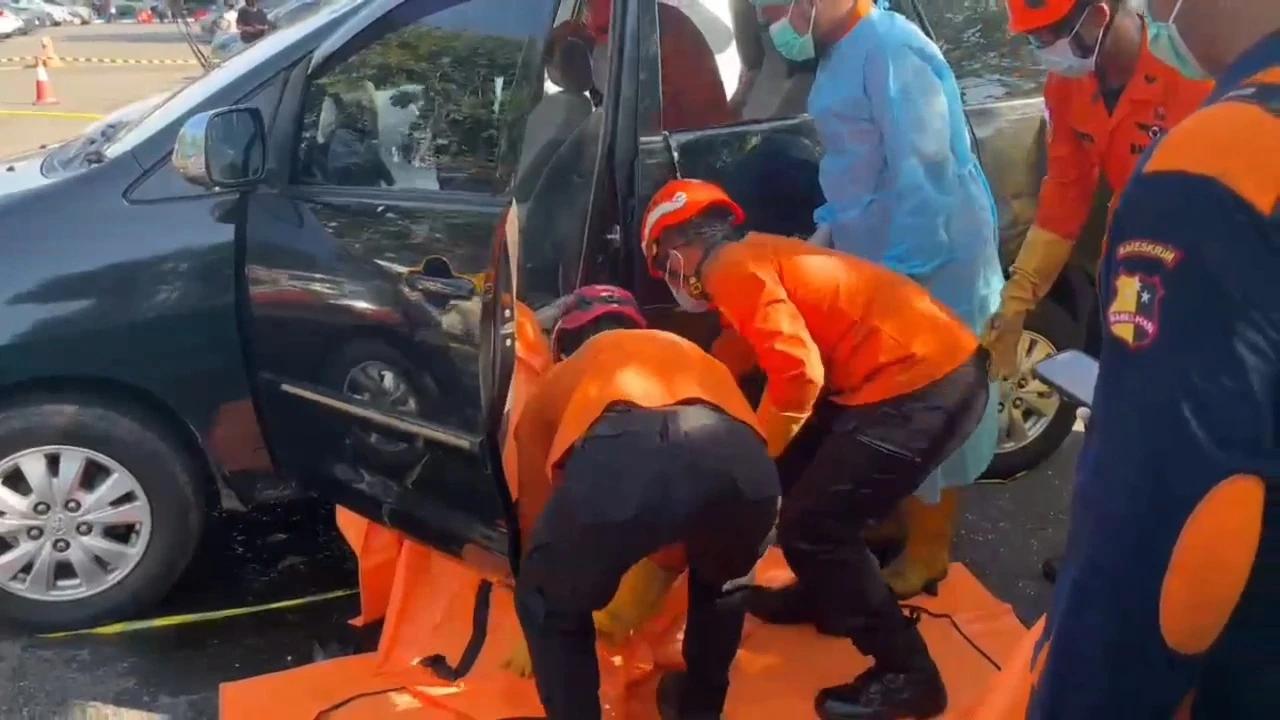 Ini Identitas dan Kronologi Penemuan Mayat Wanita dalam Mobil di Bandara Juanda