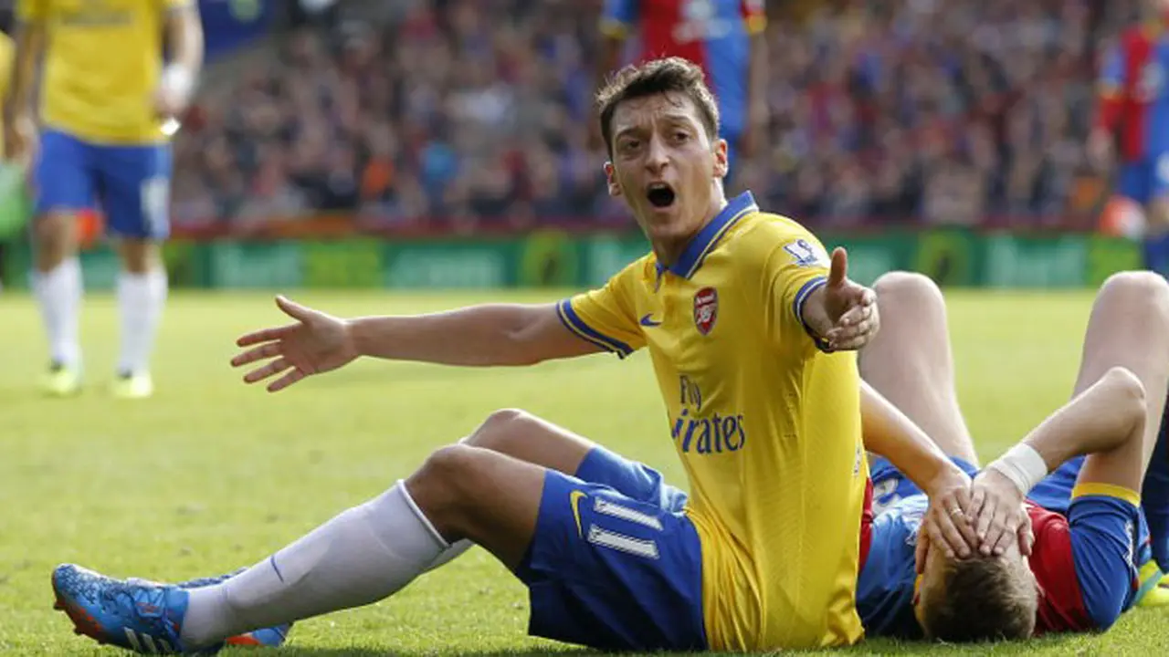 ozil-140222b.jpg