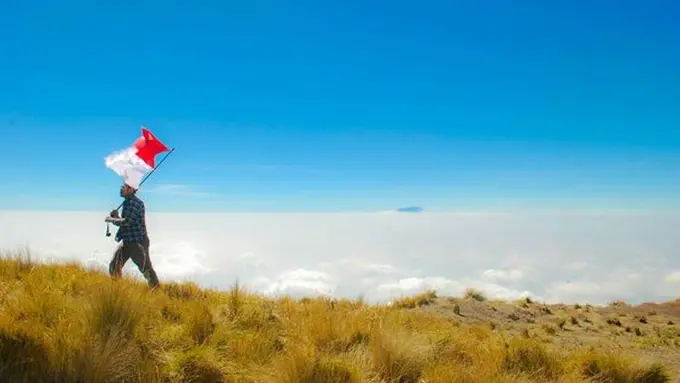 8 Alasan Kenapa Kamu Harus Mendaki Merbabu Sekali Seumur Hidup