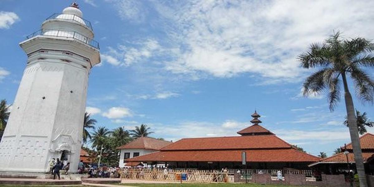 Makam Sultan Maulana Hasanuddin Banten