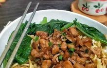 5 Resep Bumbu Ayam untuk Mie Ayam Spesial & Dijamin Bikin Nagih