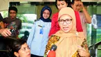 Mantan anggota Komisi II DPR Chairun Nisa usai menjalani pemeriksaan oleh KPK, Jakarta, Kamis (26/3/2015). Chairun Nisa diperiksa dalam perkara dugaan tindak pidana korupsi penyelenggaraan haji di Kementerian Agama 2012-2013. (Liputan6.com/Yopi Renato)