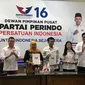 Partai Perindo resmi mendukung Khofifah Indar Parawansa dan Emil Dardak untuk maju dalam Pilkada Jawa Timur (Jatim) 2024 sebagai calon gubernur dan calon wakil gubernur. (Liputan6.com/Nanda Perdana Putra).