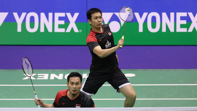 Ganda putra Indonesia Hendra Setiawan / Mohammad Ahsan saat berlaga di final Hong Kong Open 2019, Minggu (17/11/2019). (foto: PBSI)
