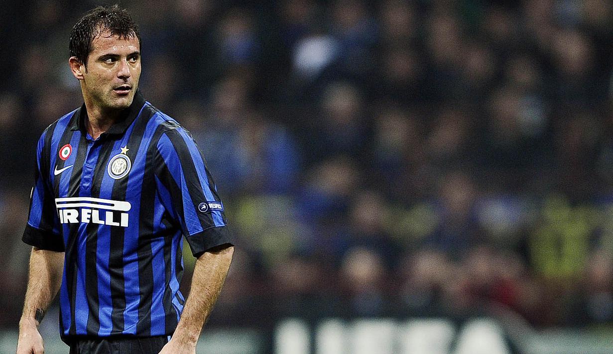 6. Dejan Stankovic – Pria Serbia ini adalah gelandang terbaik yang pernah dimiliki Inter Milan. Ia juga merupakan salah satu pilar saat Inter meraih gelar treble dibawah asuhan Jose Mourinho. (AFP/Filippo Monteforte)