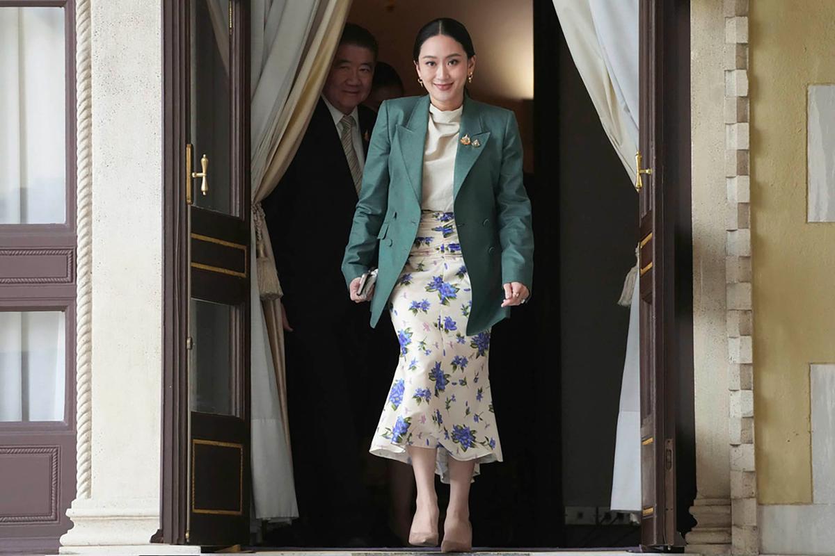 FOTO: PM Thailand Diskors dari Jabatannya Usai Percakapannya dengan Hun Sen Bocor
