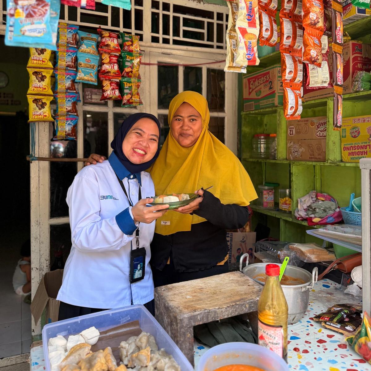 Manager Regional Mekaar Serang 1 Siti Patimah Azzahra