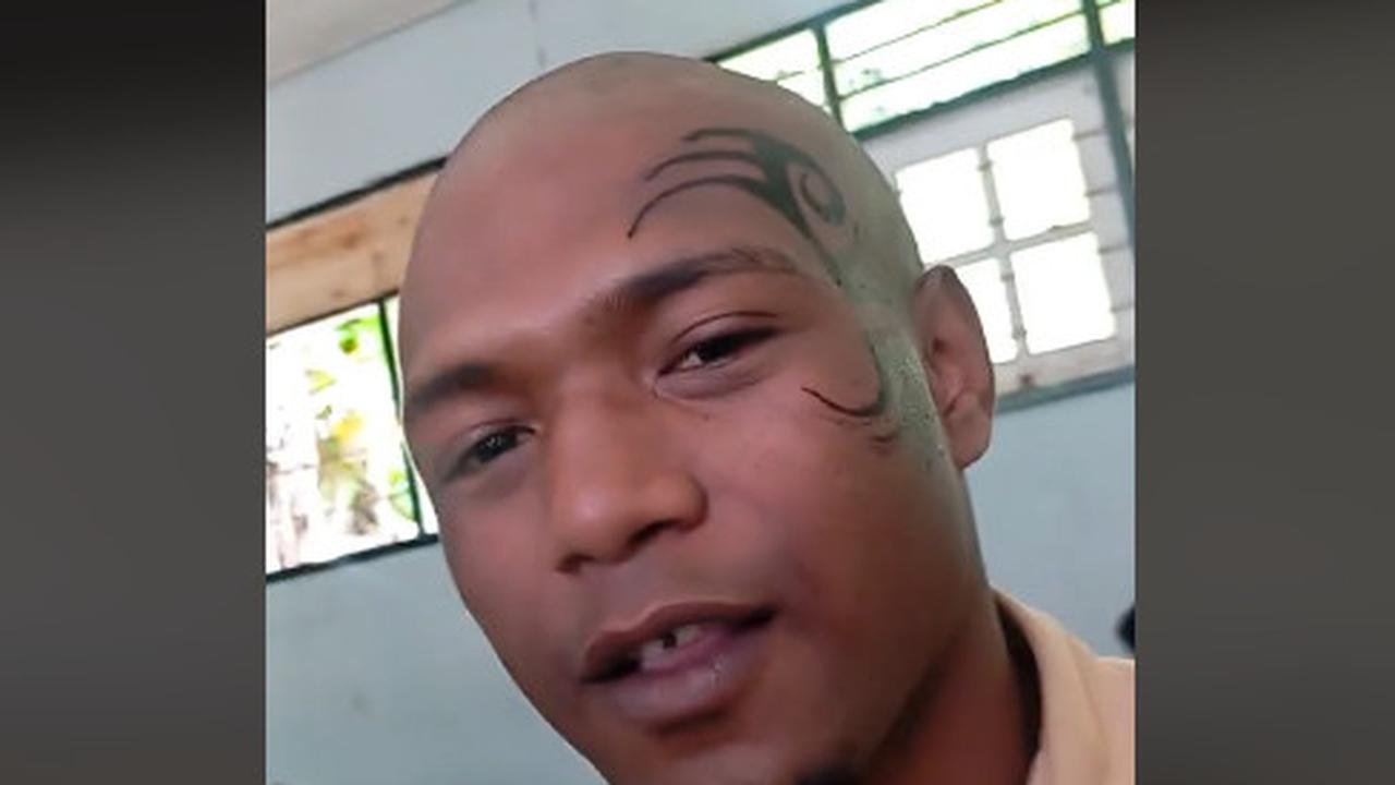 Siswa Ini Mirip Petinju Mike Tyson Bikin Heboh Satu Kelas