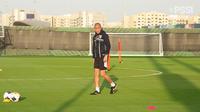 Nova Arianto memimpin sesi latihan Timnas Indonesia U-17 di Piala Asia U-17 2025. (Dok. PSSI)