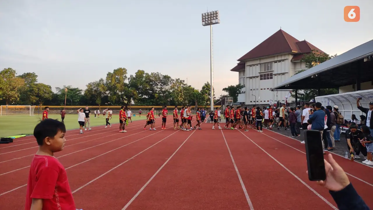 Latihan Perdana Persis Solo Dipenuhi Suporter