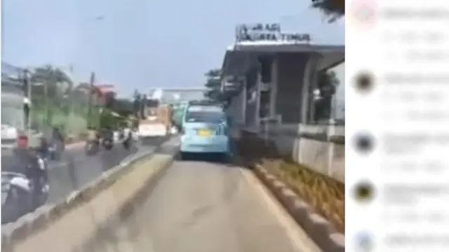 Aksi nekat supir angkot menghadang jalan ambulans di tengah jalur khusus Transjakarta