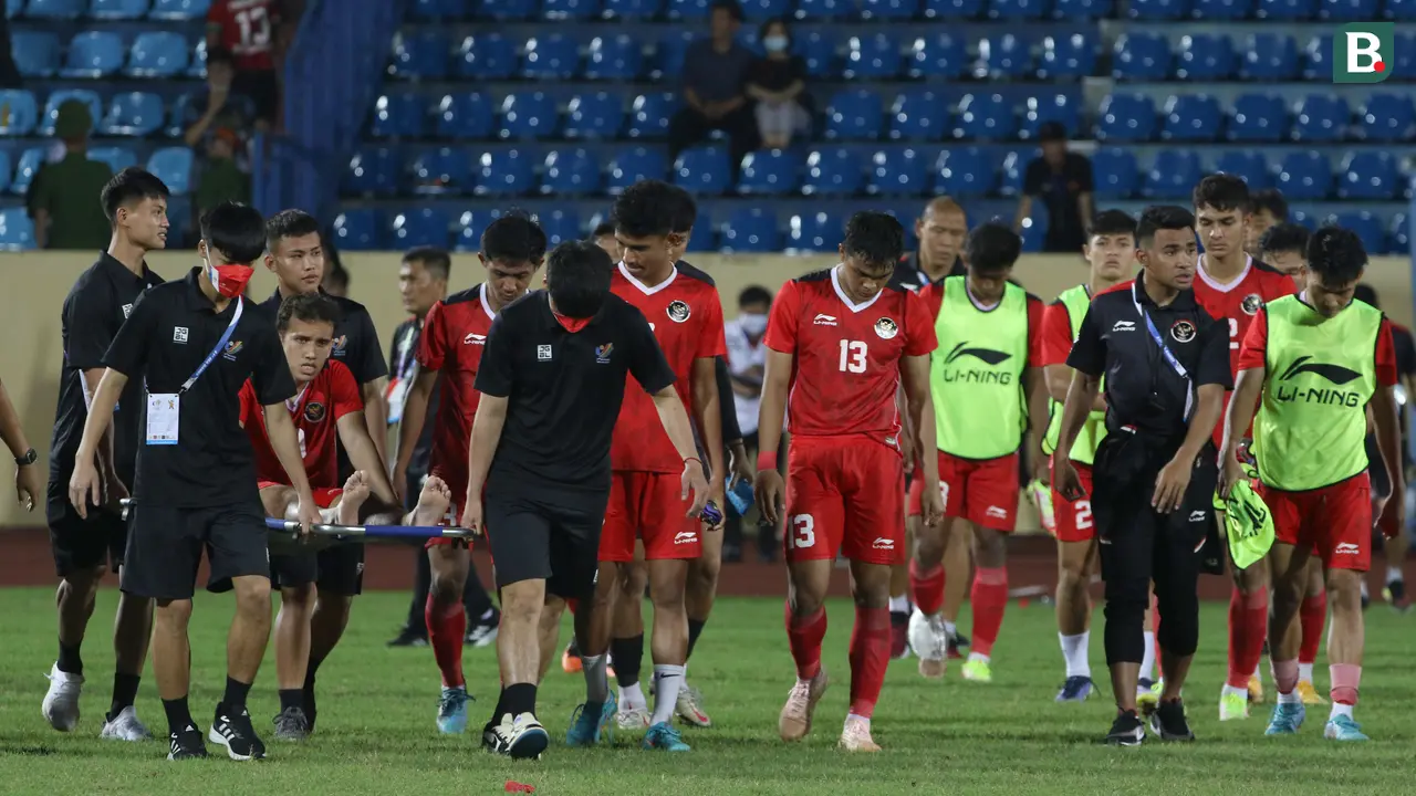 Foto: Momen Tegang ketika Timnas Indonesia Dihujani Kartu Merah saat Bentrok dengan Thailand di SEA Games 2021