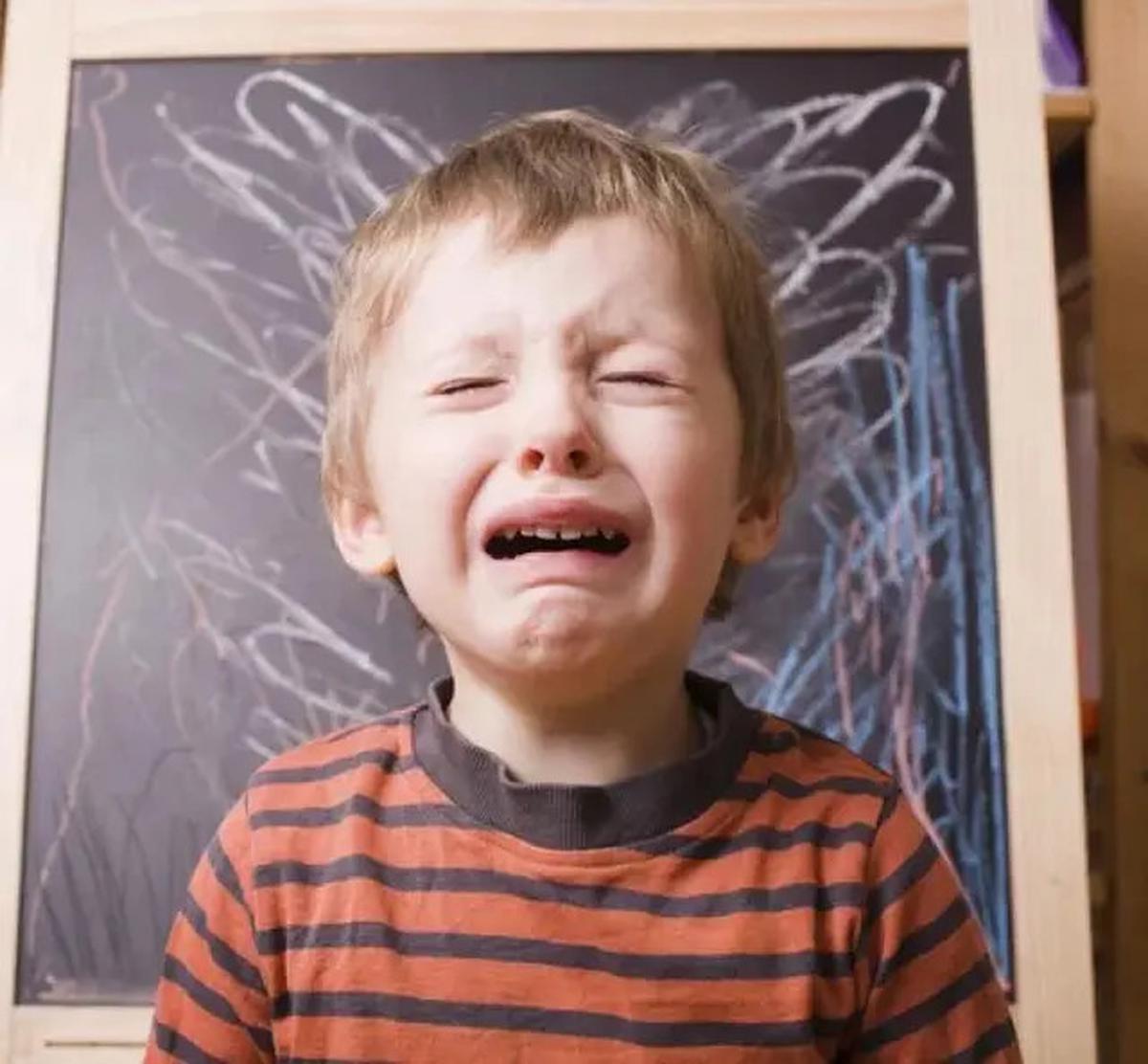 Menghadapi Tantrum Anak, Tips dan Kapan Harus ke Psikolog