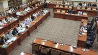 Komisi III DPR melayangkan kritik terhadap jaksa  yang menganggap masukan dari publik dan DPR sebagai bentuk intervensi atas tuntutan hukuman mati ABK Fandi. (Foto: Merdeka.com)