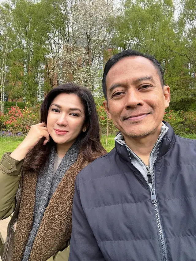 6 Potret Harmonis Fifi Aleyda Yahya dan Suami, Dikaruniai Dua Anak yang Berprestasi