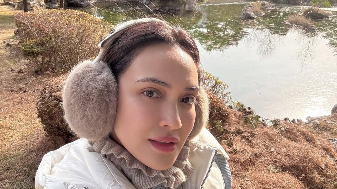 Potret Cantik Shandy Aulia Liburan ke Korea, Dipuji Mirip Song Hye Kyo