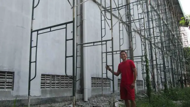 Sony Dwi Kuncoro, pebulutangkis asal Indonesia memiliki rencana jangka panjang untuk masa depannya dengan membangun sebuah GOR bulutangkis di Surabaya.