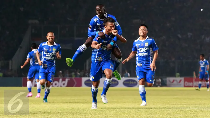 20151018-Babak Pertama, Persib Sudah Unggul Dua Gol!