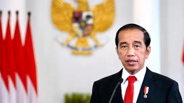 Presiden Joko Widodo (Jokowi) berkomitmen melakukan konservasi laut seluas 32,5 juta hektar pada 2030. Hal itu disampaikan Jokowi dalam acara One Ocean Summit yang diselenggarakan di Prancis, Jumat (11/2/2022) secara virtual.