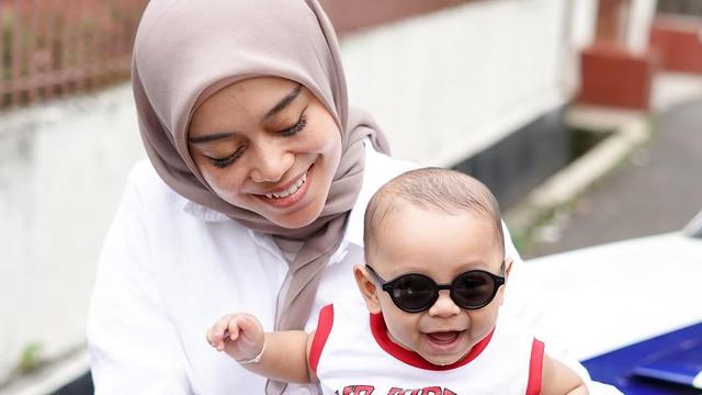 6 Anak Artis Ini Jadi Korban Body Shaming Netizen, Terbaru Buah Hati Indah Permatasari