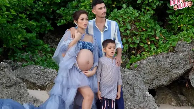 10 Potret Maternity Shoot Jessica Iskandar dengan Ragam Tema, Tampil Bak Ratu-Kompak Berbusana Serba Putih