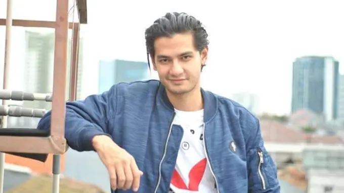 [Bintang] Kevin Hillers