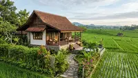 9 Inspirasi Rumah dengan Pemandangan Sawah yang Tetap Privat, Berikan Rasa Tenang tanpa Gangguan Tetangga