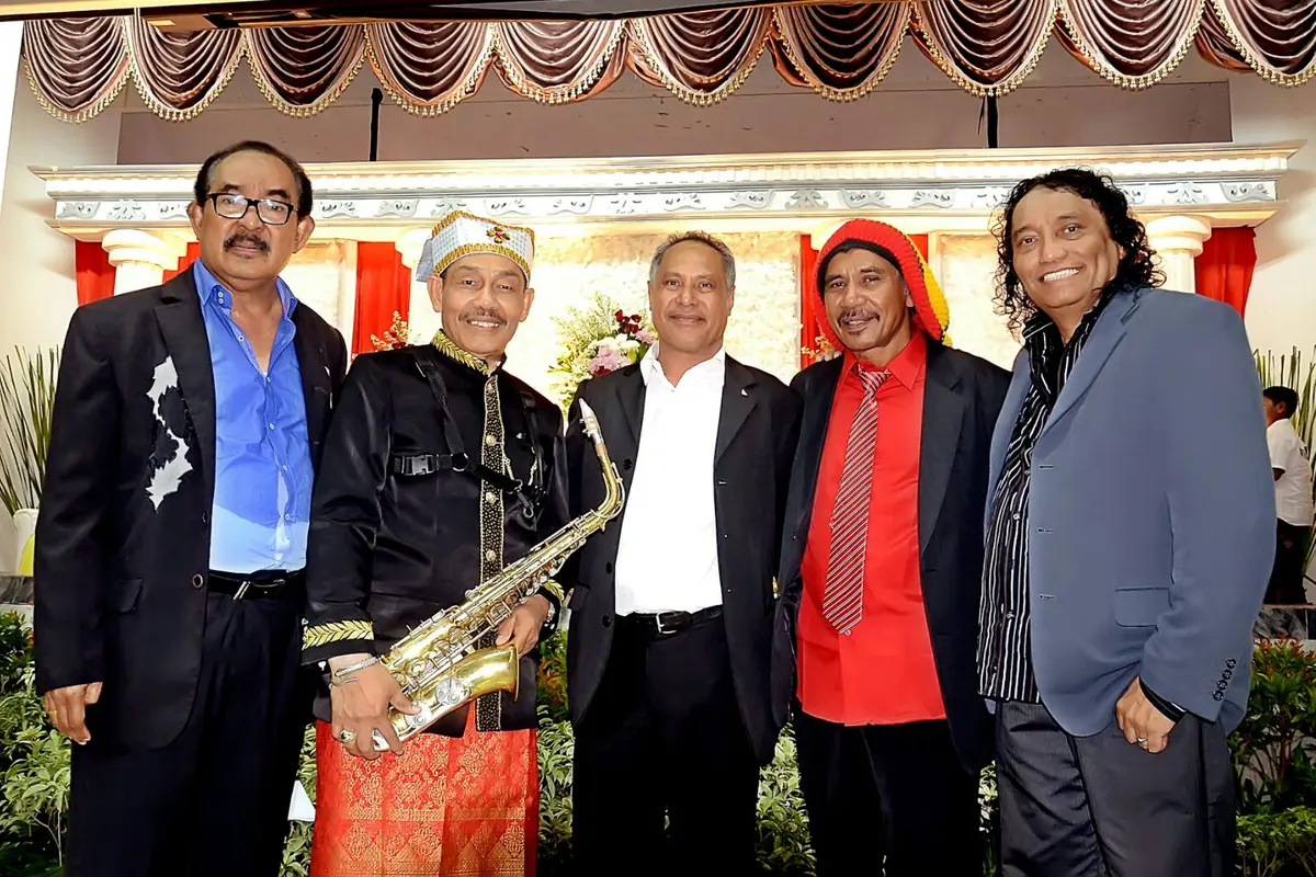 [Bintang] Black Brothers