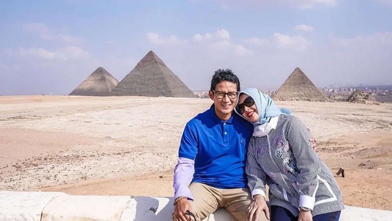 Selalu Mesra, Ini 8 Momen Kebersamaan Sandiaga Uno dan Istri yang Jarang Tersorot