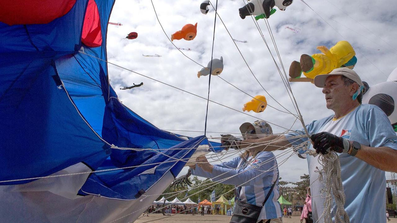 FOTO: 500 Layangan dari 25 Negara Ramaikan Langit Sanur Bali