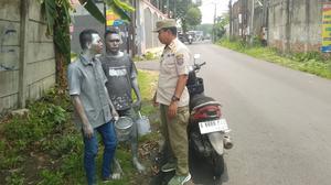 Satpol PP Depok Amankan 12 PPKS, Ada Manusia Silver hingga Gelandangan