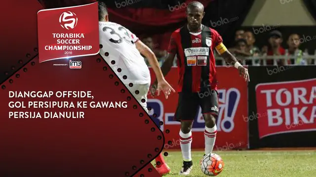 Video kala gol Persipura dianulir oleh wasit karena menganggap striker Tim Mutiara Hitam, Boaz Solossa berada di posisi offside.