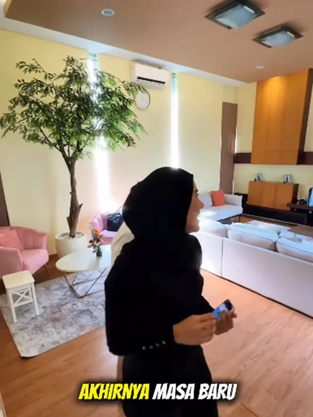 Potret Rumah Syahnaz di Bandung Barat