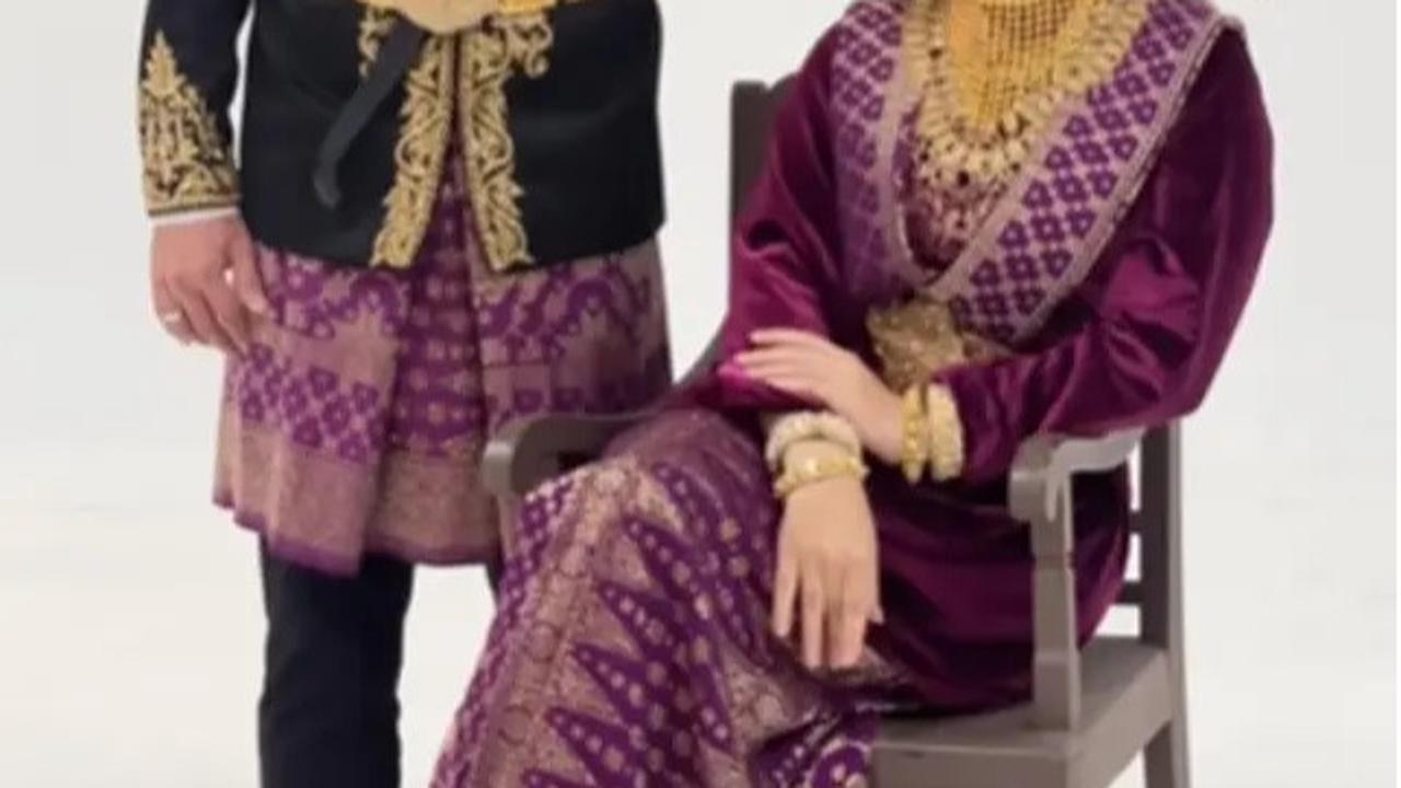 Photoshoot Irish Bella Bersama Keluarga