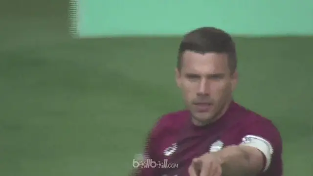 Lukas Podolski menambah pundi golnya di Liga Jepang musim 2018 menjadi tiga gol setelah brace pertamanya musim ini mengantar Visse...