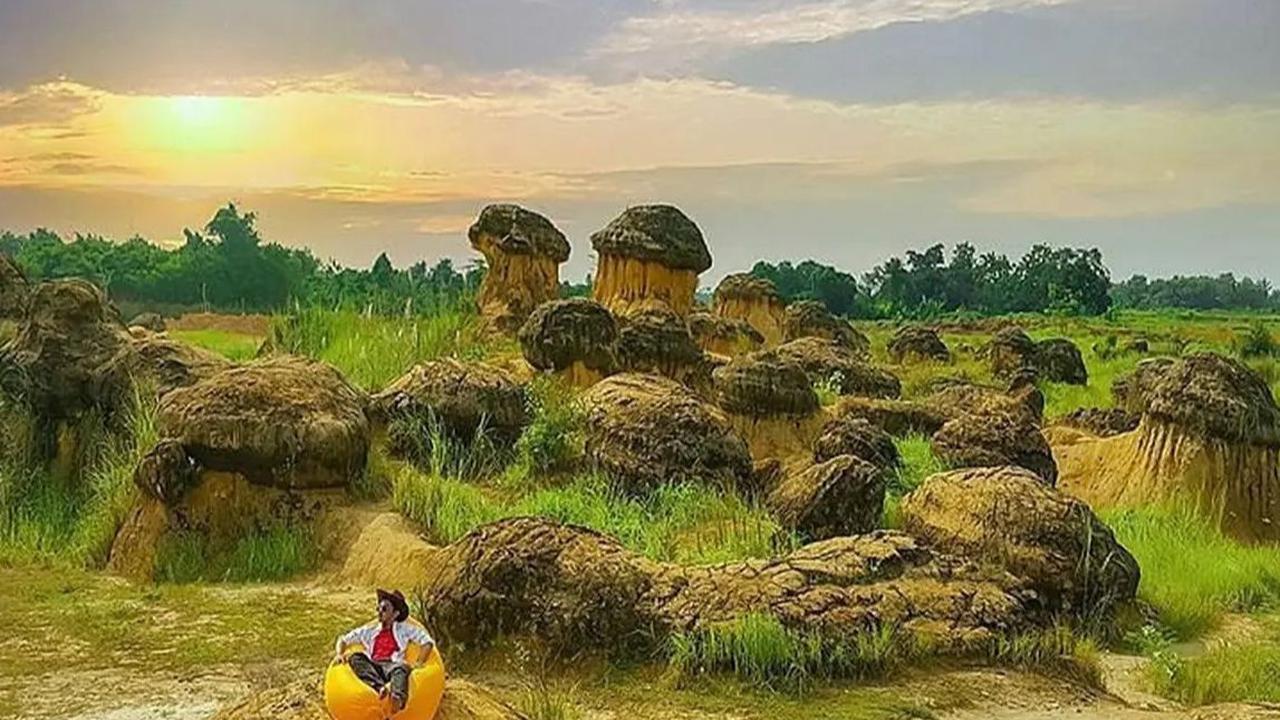 Bukit Jamur<br>