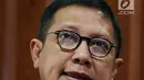 Menteri Agama Lukman Hakim Saifuddin saat memberi keterangan di Kantor Ombudsman Jakarta, Rabu (4/10). Ombudsman memanggil Menteri Agama untuk keterangan terkait masalah layanan ibadah umrah. (Liputan6.com/JohanTallo)