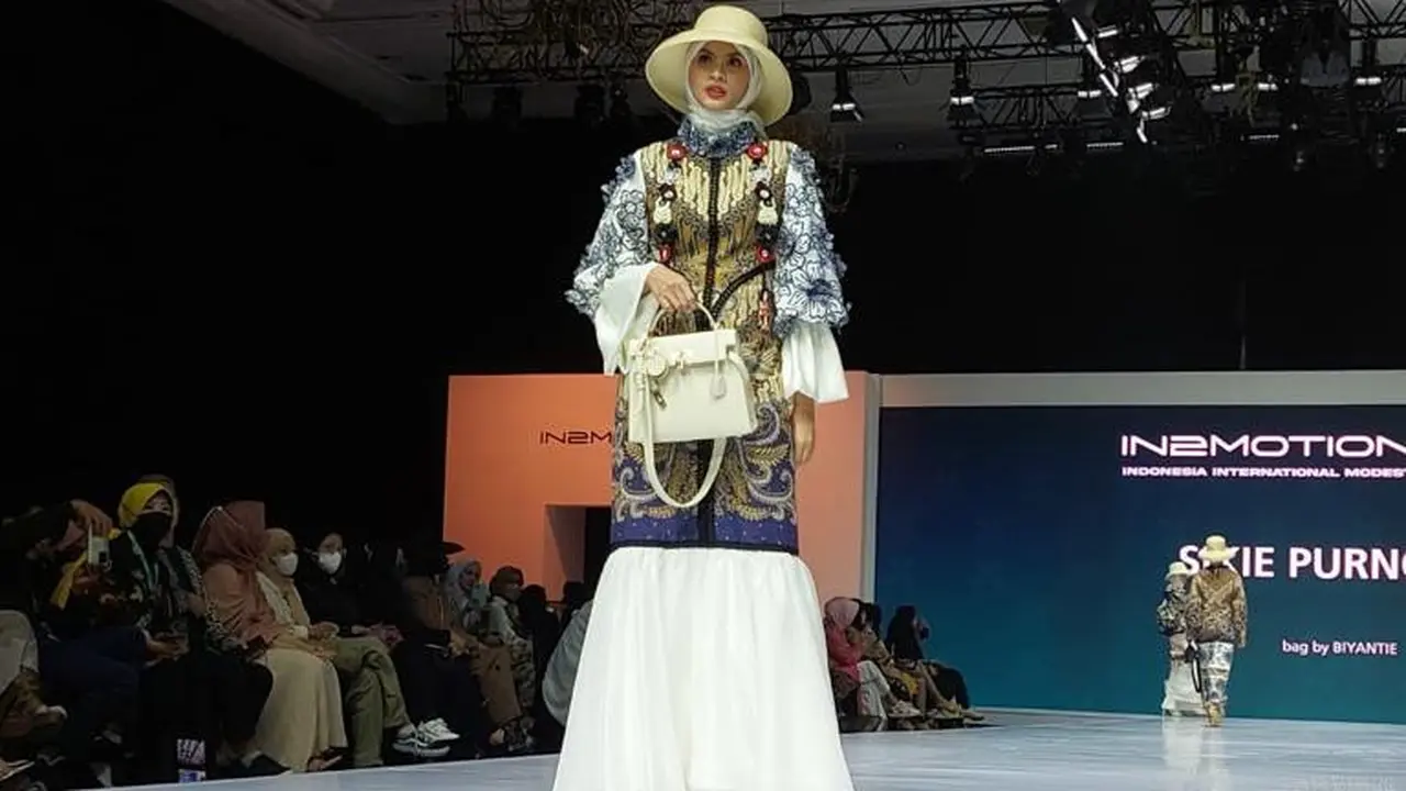 Brand Lokal Biyantie Kolaborasi dengan Sikie Purnomo di Ajang Fashion Internasional