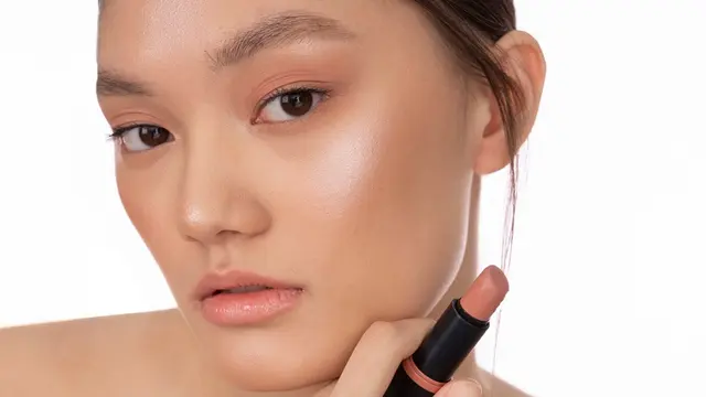 Tips Menggunakan Primer yang Benar Agar Makeup Terlihat Flawless - 5