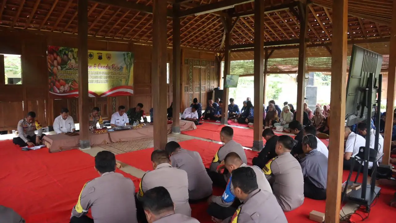 Sarasehan Polres Pemalang dengan Poktan dan stakeholder terkait lain untuk wujudkan ketahanan pangan. (Foto: Liputan6.com/Humas Polres Pemalang)